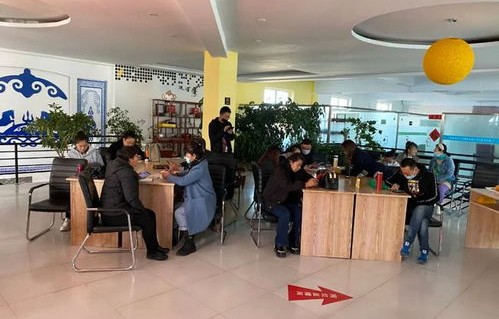 安大电子商务专业直播间